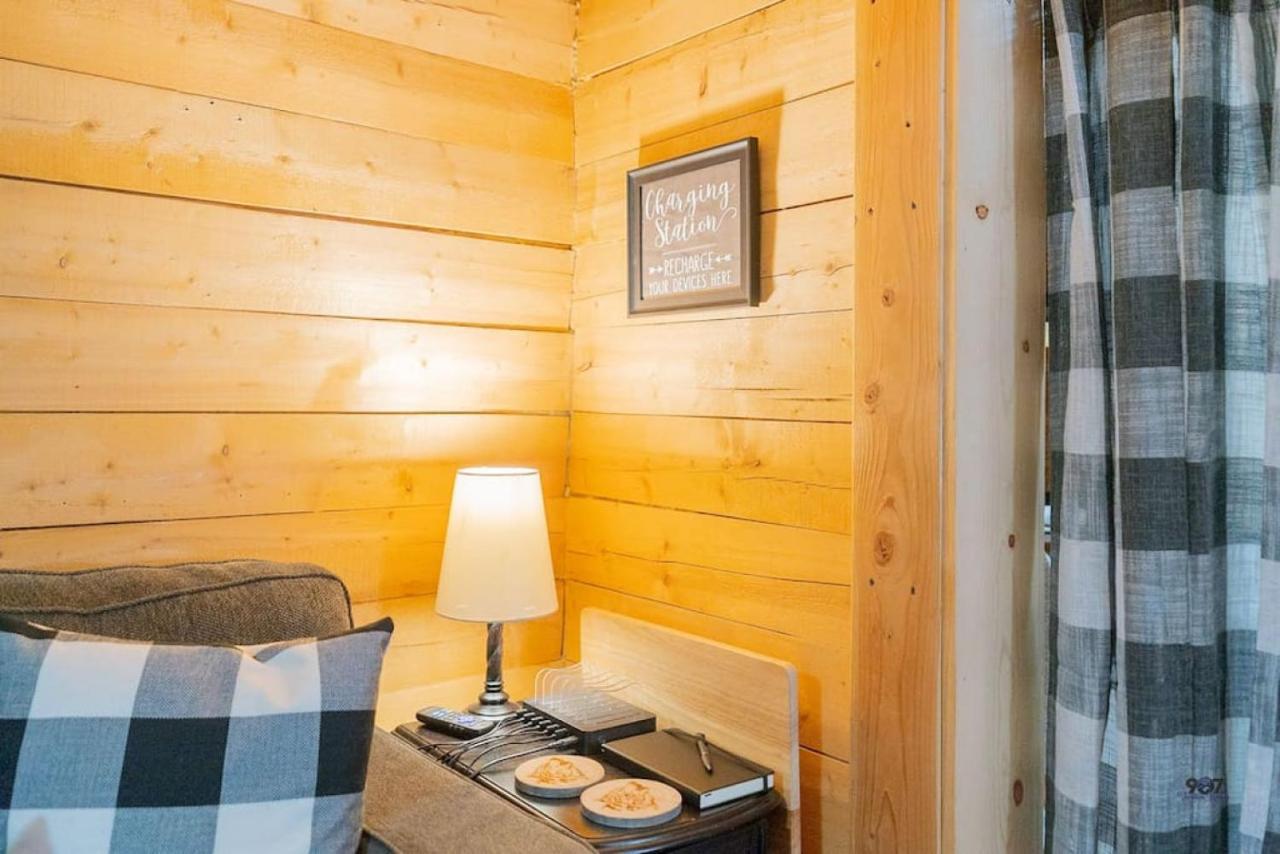 1 Bd. Deluxe Log Dry Cabin| Views Northern Lights! Сasa de vacaciones *