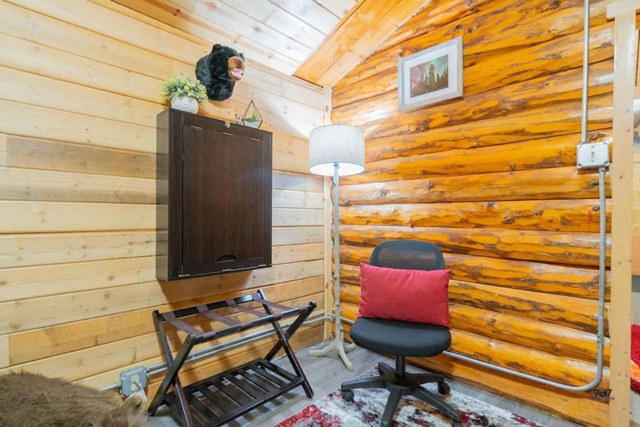 Hébergement de vacances 1 Bd. Deluxe Log Dry Cabin| Views Northern Lights!